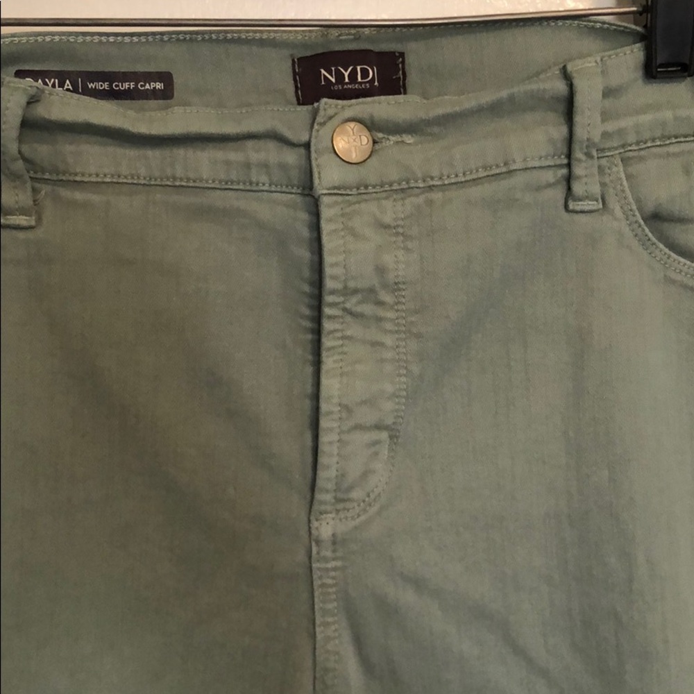 NYDJ Dayla sage green